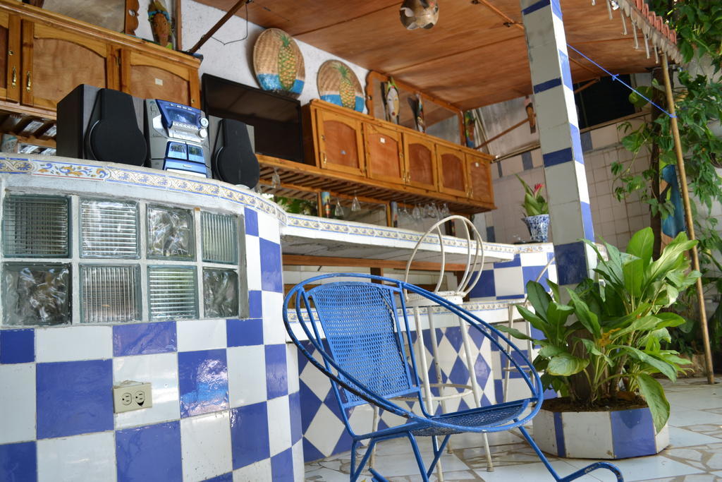 Pacot Breeze Hotel Musseau Экстерьер фото