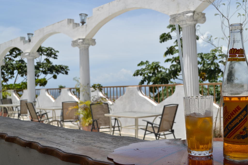 Pacot Breeze Hotel Musseau Экстерьер фото