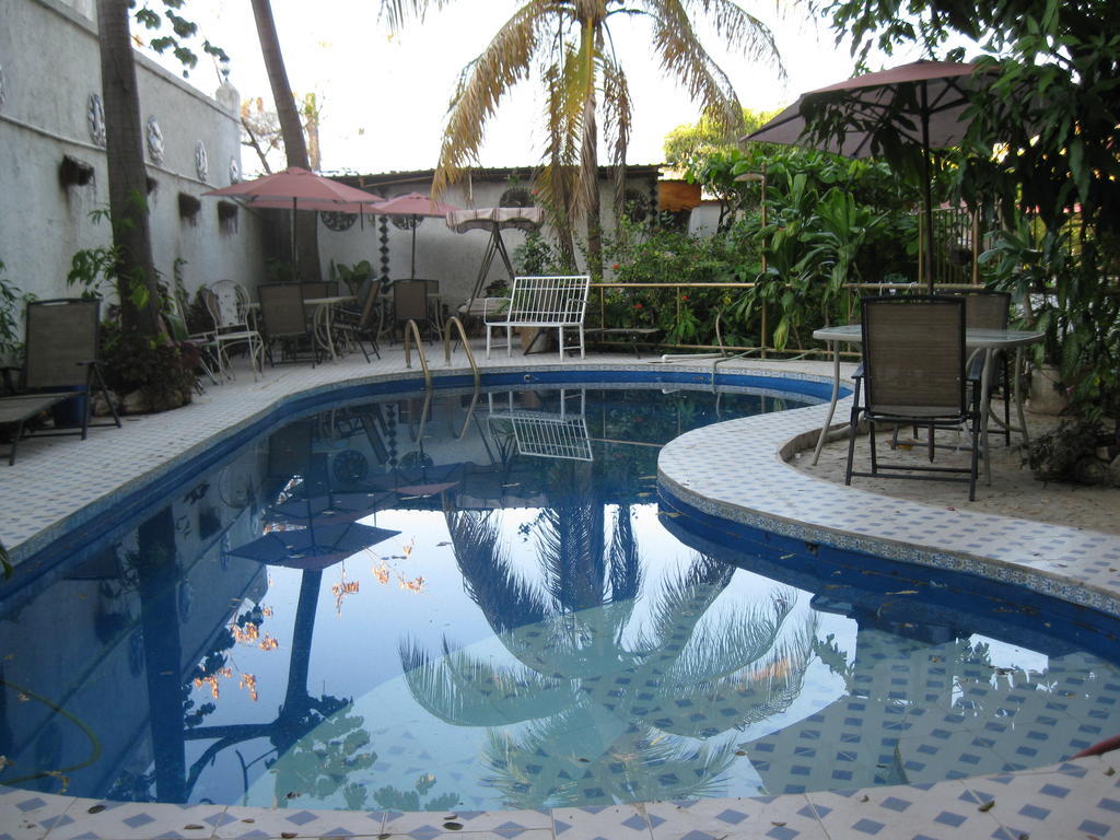 Pacot Breeze Hotel Musseau Экстерьер фото